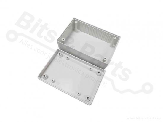 Universal acrylic housing 71x106x41mm transparent 